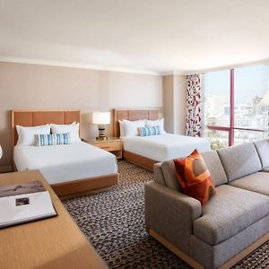 Camera deluxe con letto queen size ai piani superiori
